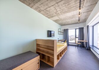 Clean dorm room. How to Ensure Your Residence Halls and Dorms Are Squeaky Clean Before the End of Summer